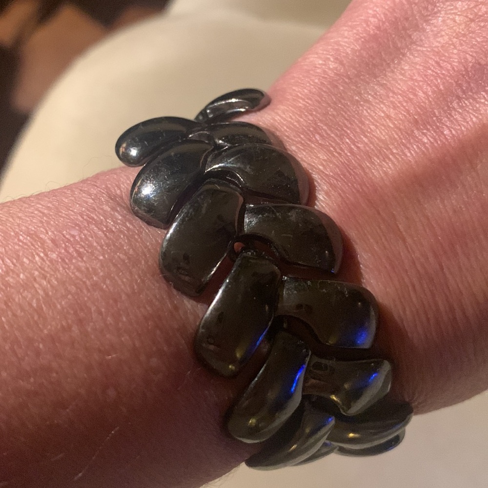 Gunmetal stingray style bracelet